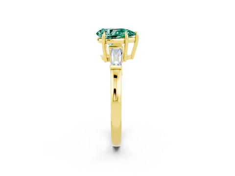Yellow gold Pear Cut Cut Diamond Ring with Tapered Baguette Side Stones in Four-Prong Setting_2