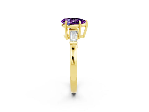 Yellow gold Pear Cut Cut Diamond Ring with Tapered Baguette Side Stones in Four-Prong Setting_2