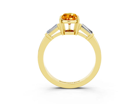 Yellow gold Pear Cut Cut Diamond Ring with Tapered Baguette Side Stones in Four-Prong Setting_3