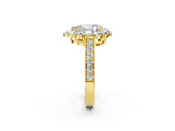 Yellow gold Pear Cut Cut Halo Diamond Pavé Engagement Ring with Milgrain Detailing_17