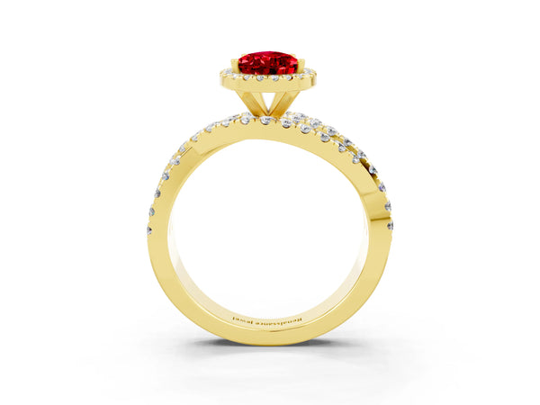 Yellow gold Pear Cut Cut Halo Split Shank Prong Setting Ring