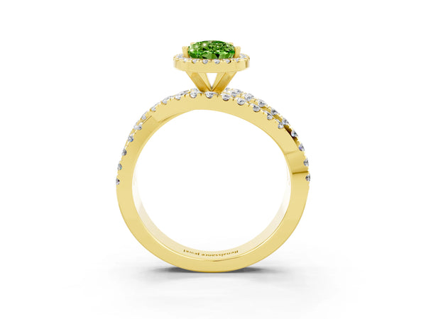 Yellow gold Pear Cut Cut Halo Split Shank Prong Setting Ring