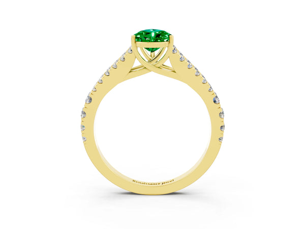 Yellow gold Pear Cut Emerald Split Shank Engagement Ring with Round Pavé and Prong Setting