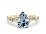 Yellow gold Pear Cut Diamond Cluster Pavé Band with Four-Prong Setting