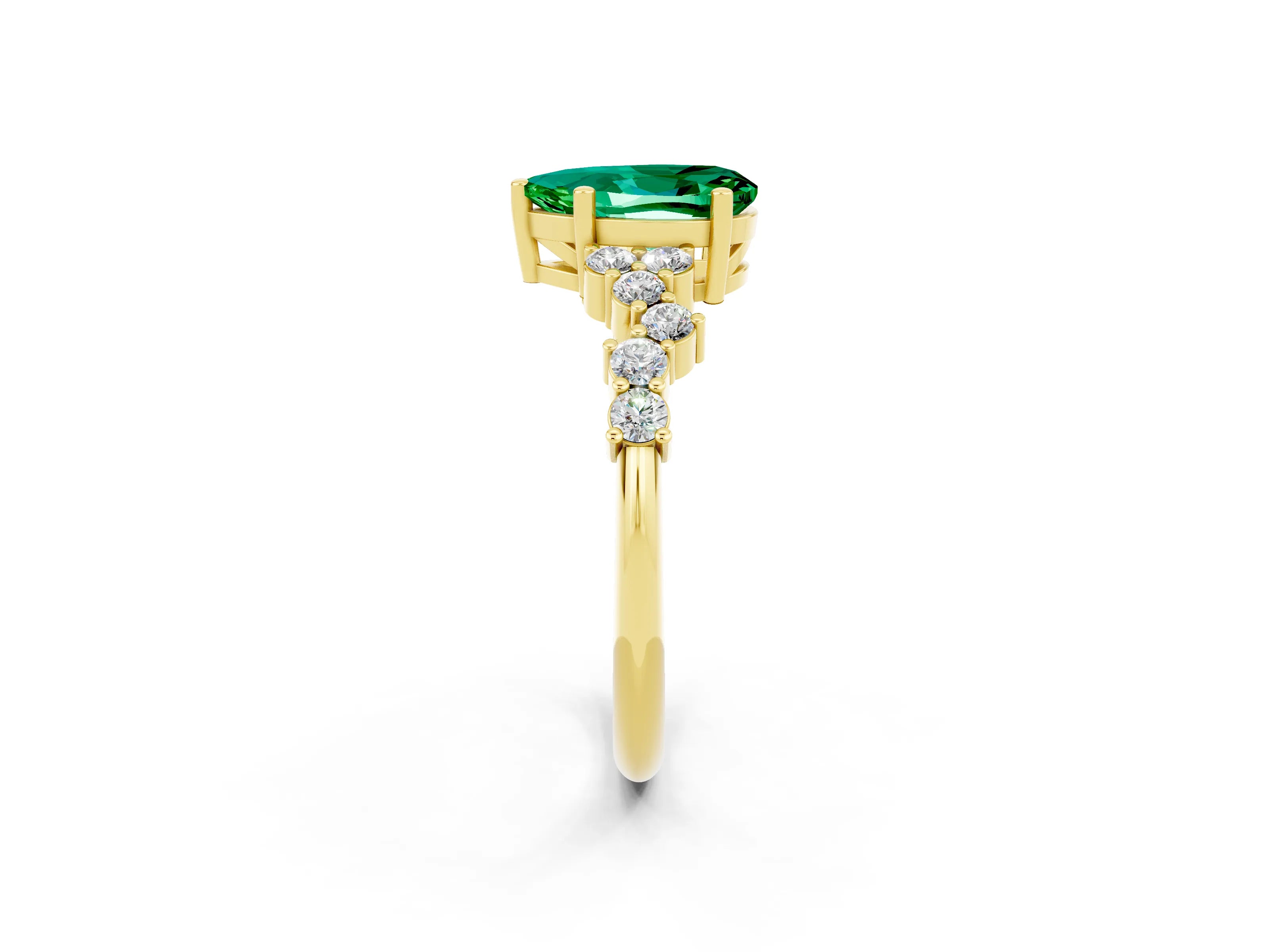 Yellow gold Pear Cut Diamond Cluster Pavé Band with Four-Prong Setting_2