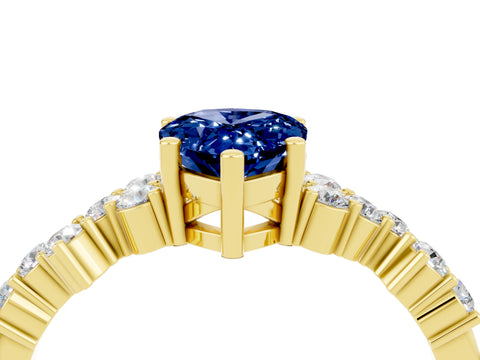 Yellow gold Pear Cut Diamond Cluster Pavé Band with Four-Prong Setting_4
