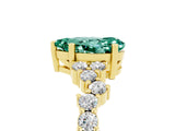 Yellow gold Pear Cut Diamond Cluster Pavé Band with Four-Prong Setting_5