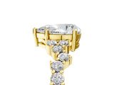 Yellow gold Pear Cut Diamond Cluster Pavé Band with Four-Prong Setting_8