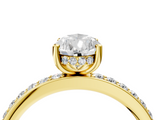 Yellow gold Pear Cut Diamond Pavé Band Ring with Four-Prong Setting_40