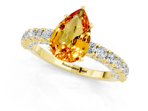 Yellow gold Pear Cut Diamond Pavé Band Solitaire Ring with Prong Setting_1