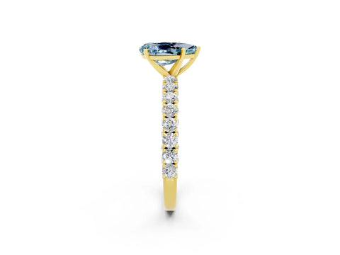 Yellow gold Pear Cut Diamond Pavé Band Solitaire Ring with Prong Setting_2