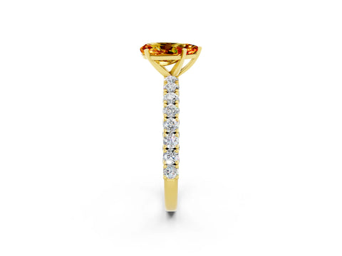 Yellow gold Pear Cut Diamond Pavé Band Solitaire Ring with Prong Setting_2