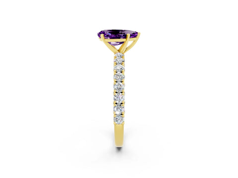 Yellow gold Pear Cut Diamond Pavé Band Solitaire Ring with Prong Setting_2