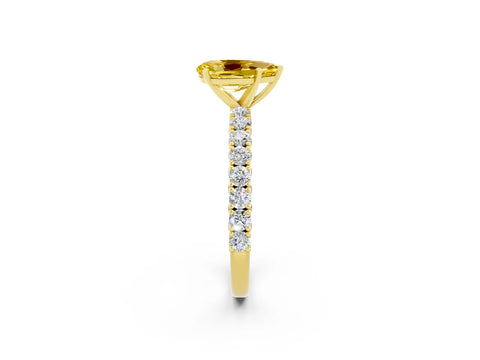 Yellow gold Pear Cut Diamond Pavé Band Solitaire Ring with Prong Setting_2