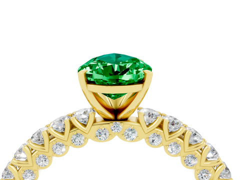 Yellow gold Pear Cut Diamond Pavé Band Solitaire Ring with Prong Setting_4