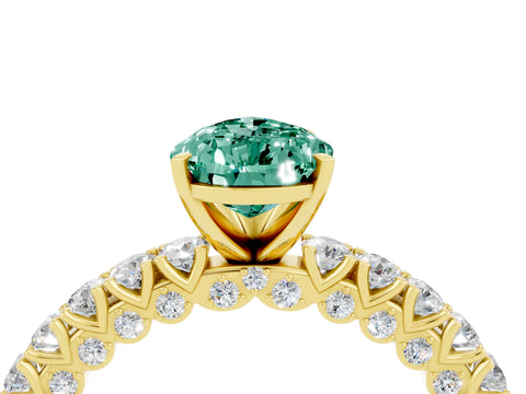 Yellow gold Pear Cut Diamond Pavé Band Solitaire Ring with Prong Setting_4