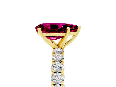 Yellow gold Pear Cut Diamond Pavé Band Solitaire Ring with Prong Setting_5