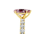 Yellow gold Pear Cut Diamond Pavé Band Solitaire Ring with Prong Setting_5