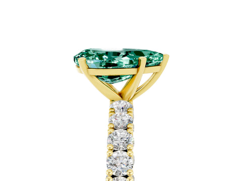 Yellow gold Pear Cut Diamond Pavé Band Solitaire Ring with Prong Setting_5