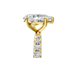 Yellow gold Pear Cut Diamond Pavé Band Solitaire with Four-Prong Setting_9