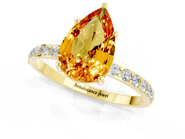 Yellow gold Pear Cut Citrine Solitaire Ring with Round Pavé Shoulders and Prong Setting