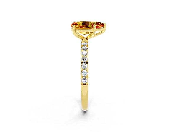 Yellow gold Pear Cut Citrine Solitaire Ring with Round Pavé Shoulders and Prong Setting