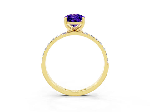 Yellow gold Pear Cut Diamond Pavé Band with Six-Prong Setting_3