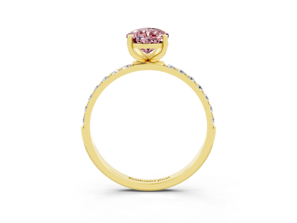 Yellow gold Pear Cut Diamond Pavé Band with Six-Prong Setting