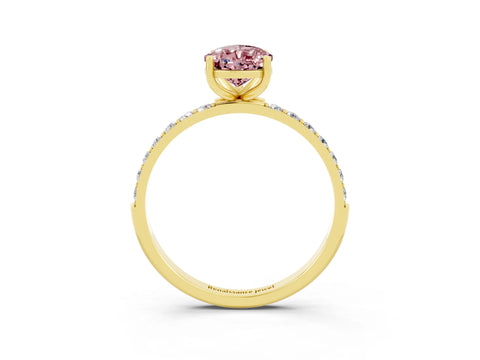 Yellow gold Pear Cut Diamond Pavé Band with Six-Prong Setting_3