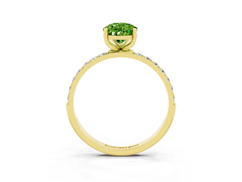 Yellow gold Pear Cut Diamond Pavé Band with Six-Prong Setting_3