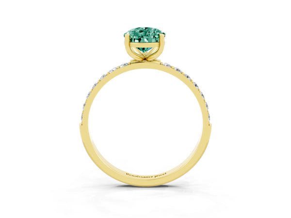 Yellow gold Pear Cut Green Sapphire Solitaire Ring with Round Pavé Shoulders and Prong Setting