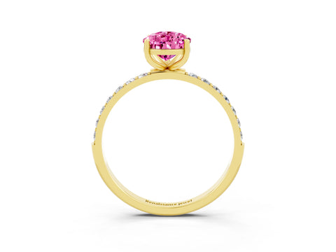 Yellow gold Pear Cut Diamond Pavé Band with Six-Prong Setting_3