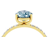Yellow gold Pear Cut Diamond Pavé Band with Six-Prong Setting_4