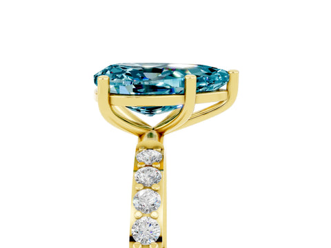 Yellow gold Pear Cut Diamond Pavé Band with Six-Prong Setting_5