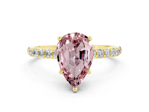 Yellow gold Pear Cut Diamond Pavé Band with Six-Prong Setting