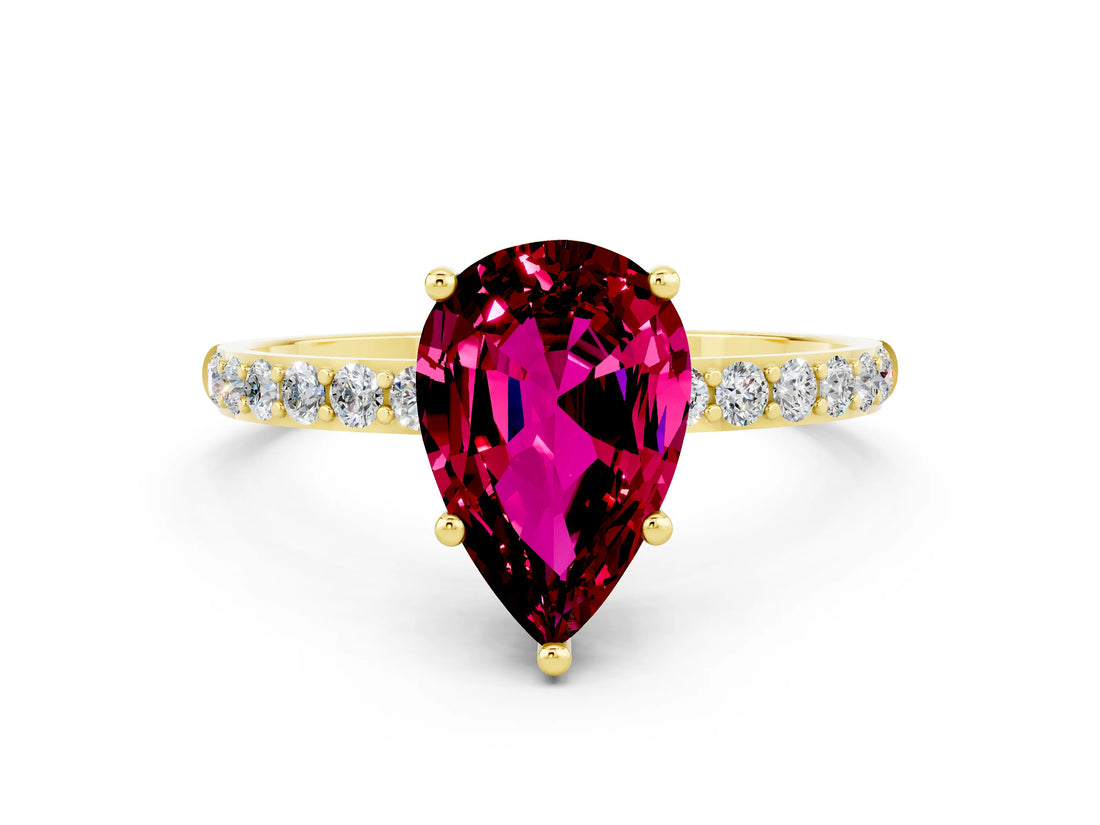 Yellow gold Pear Cut Diamond Pavé Band with Six-Prong Setting