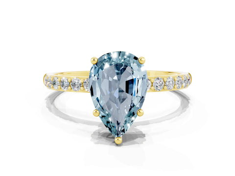 Yellow gold Pear Cut Diamond Pavé Band with Six-Prong Setting