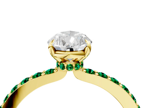 Yellow gold Pear Cut Diamond Pavé Engagement Ring with Round with Emerald side stone Accents and Prong Setting_4