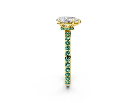 Yellow gold Pear Cut Diamond Pavé Engagement Ring with Round with Green Sapphire side stone Accents and Prong Setting_2