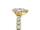 Yellow gold Pear Cut Diamond Pavé Solitaire Engagement Ring with Four-Prong Setting_83