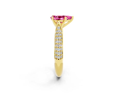 Yellow gold Pear Cut Diamond Solitaire Engagement Ring with Pavé Band and Four-Prong Setting_2