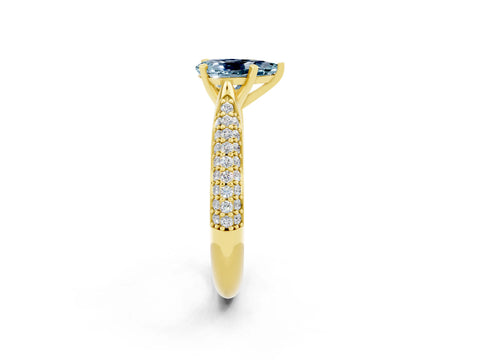 Yellow gold Pear Cut Diamond Solitaire Engagement Ring with Pavé Band and Four-Prong Setting_2