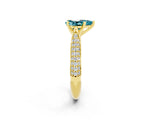 Yellow gold Pear Cut Diamond Solitaire Engagement Ring with Pavé Band and Four-Prong Setting_2
