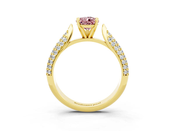 Yellow gold Pear Cut Diamond Solitaire Engagement Ring with Pavé Band and Four-Prong Setting