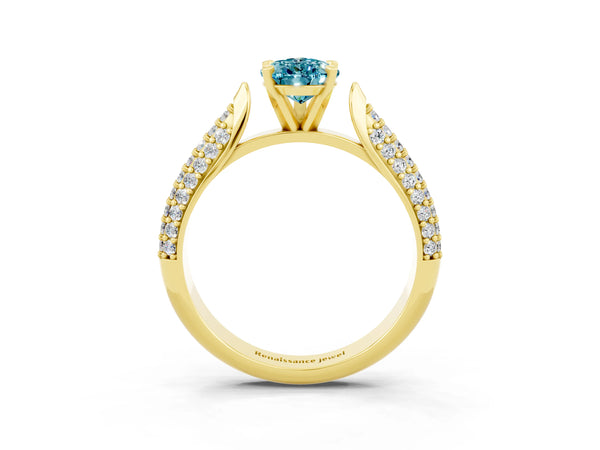 Yellow gold Pear Cut Diamond Solitaire Engagement Ring with Pavé Band and Four-Prong Setting