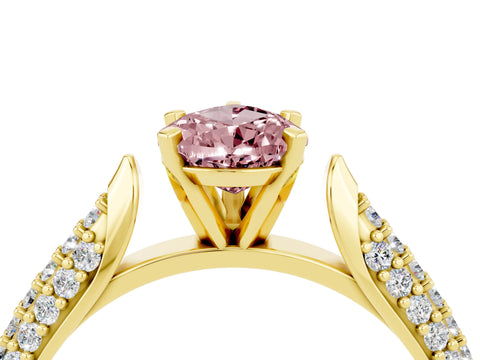 Yellow gold Pear Cut Diamond Solitaire Engagement Ring with Pavé Band and Four-Prong Setting_4