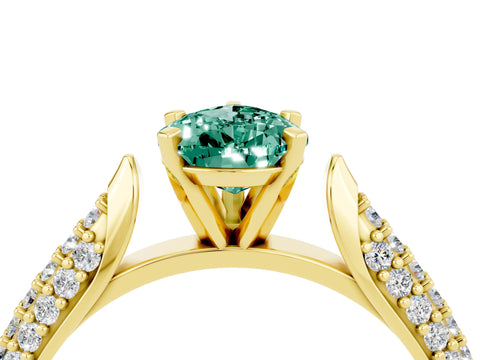 Yellow gold Pear Cut Diamond Solitaire Engagement Ring with Pavé Band and Four-Prong Setting_4