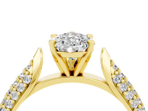 Yellow gold Pear Cut Diamond Solitaire Engagement Ring with Pavé Band and Four-Prong Setting_4