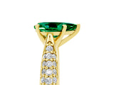 Yellow gold Pear Cut Diamond Solitaire Engagement Ring with Pavé Band and Four-Prong Setting_5
