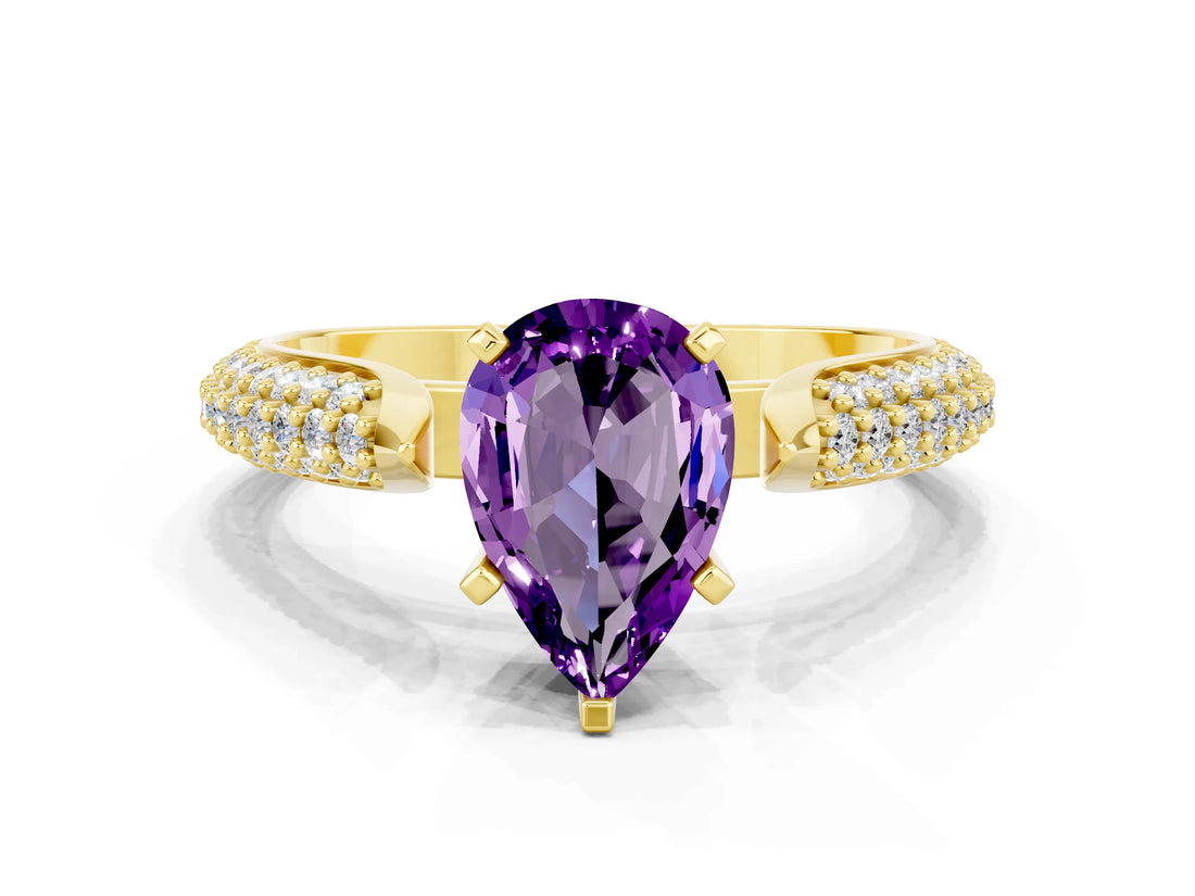 Yellow gold Pear Cut Diamond Solitaire Engagement Ring with Pavé Band and Four-Prong Setting